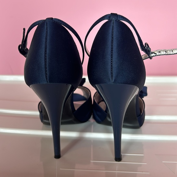Navy blue satin heels - Picture 4 of 4